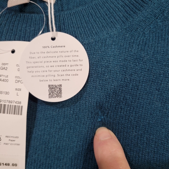 J Crew Cashmere classic-fit crewneck sweater *Flaw - Picture 6 of 8